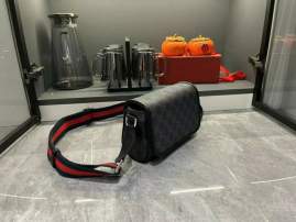 Picture of Gucci Mens Bags _SKUfw170095390fw